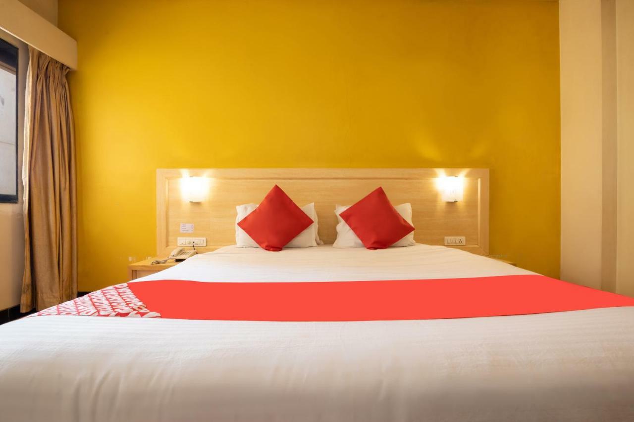 Oyo 44695 Hotel Mango Sawantwadi Esterno foto